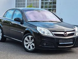 Saphirschwarz/black sapphire Gebraucht 2008 Opel Vectra Edition+ Limousine | 4.490 € (Etwas zu teuer)