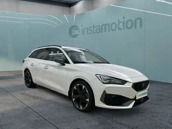 Weiß Gebraucht 2023 Cupra Leon Kombi | 26.790 € (Superpreis)
