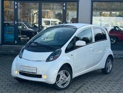 Weiß Gebraucht 2011 Mitsubishi i-MiEV Kleinwagen | 9.900 €