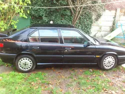 Schwarz Gebraucht 1990 Alfa Romeo 33 Quadrifoglio Verde Limousine | 4.000 €