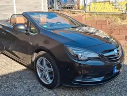 Schwarz Gebraucht 2016 Opel Cascada Innovation Cabrio | 11.000 € (Fairer Preis)