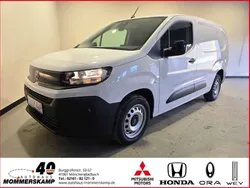Lackierung weiss icy/typ ausse Neu 2025 Opel Combo Basis Van / Kleinbus | 24.480 € (Teuer)