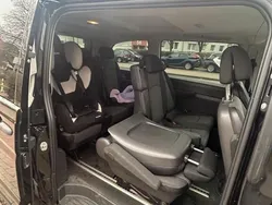Schwarz Gebraucht 2011 Mercedes Vito Van / Kleinbus | 10.500 €