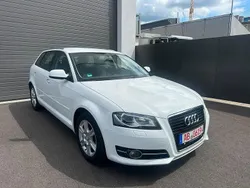 Weiß Gebraucht 2013 Audi A3 Sportback Limousine | 9.999 € (Guter Preis)