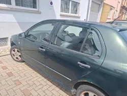 Gebraucht 2001 Skoda Fabia Limousine | 400 € (Superpreis)