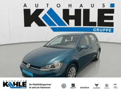 Grün Gebraucht 2018 VW Golf VII Trendline Limousine | 11.490 € (Guter Preis)