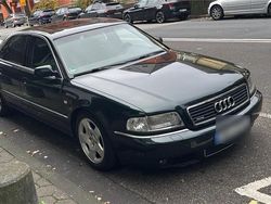 Grün Gebraucht 2001 Audi A8 Limousine | 5.000 €
