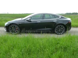 Schwarz Gebraucht 2019 Tesla Model S Performance Limousine | 49.494 €