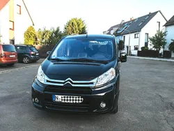 Schwarz Gebraucht 2014 Citroën Jumpy Exclusive Van / Kleinbus | 15.900 € (Teuer)
