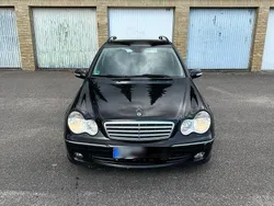 Schwarz Gebraucht 2007 Mercedes C220 Kombi | 2.800 €