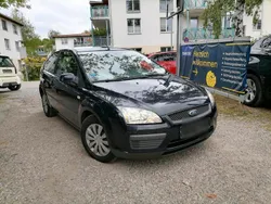 Blau Gebraucht 2007 Ford Focus Fun X Limousine | 1.190 € (Superpreis)