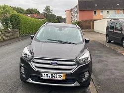 Grau Gebraucht 2019 Ford Kuga Cool & Connect SUV | 13.999 € (Guter Preis)