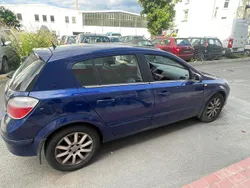 Blau Gebraucht 2004 Opel Astra Limousine | 1.900 € (Fairer Preis)