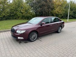 Rot Gebraucht 2011 Skoda Superb Limousine | 5.700 € (Superpreis)