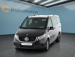 Schwarz Gebraucht 2024 Mercedes EQV300 Van / Kleinbus | 51.199 € (Etwas zu teuer)