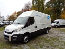 Weiß Gebraucht 2016 Iveco Daily Van / Kleinbus | 10.700 € (Fairer Preis)