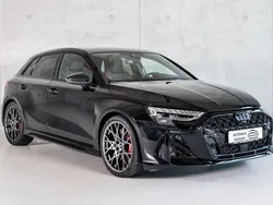 Mythosschwarz Neu 2025 Audi RS3 Sport Kleinwagen | 66.870 €
