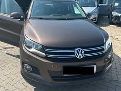 Braun Gebraucht 2013 VW Tiguan SUV | 9.400 € (Guter Preis)