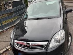 Schwarz Gebraucht 2009 Opel Zafira Van / Kleinbus | 1.900 € (Guter Preis)