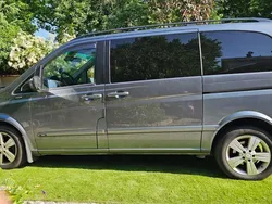 Grau Gebraucht 2013 Mercedes Viano Edition Van / Kleinbus | 17.500 € (Guter Preis)