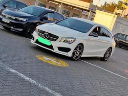 Weiß Gebraucht 2016 Mercedes CLA220 Shooting Brake AMG line Kombi | 15.600 € (Fairer Preis)