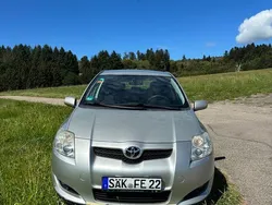 Silber Gebraucht 2009 Toyota Auris Life Limousine | 6.000 € (Fairer Preis)