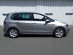 Silber Gebraucht 2015 VW Golf Sportsvan Highline Van / Kleinbus | 12.499 € (Fairer Preis)