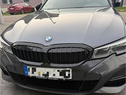 Grau Gebraucht 2022 BMW 330 Limousine | 41.000 € (Teuer)