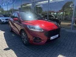 Dunkel rot metallic (metallic) Gebraucht 2024 Ford Kuga ST-Line X SUV | 28.980 € (Fairer Preis)