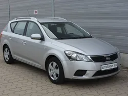 Silber Gebraucht 2010 Kia Ceed 2 Limousine | 3.390 € (Etwas zu teuer)