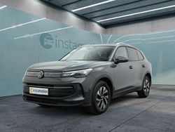 Grau Gebraucht 2024 VW Tiguan SUV | 35.499 € (Fairer Preis)