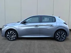 Silber Neu 2025 Peugeot 208 Style Kleinwagen | 17.949 € (Guter Preis)