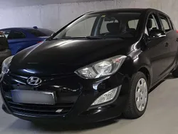 Schwarz Gebraucht 2013 Hyundai i20 Trend Limousine | 8.600 € (Teuer)