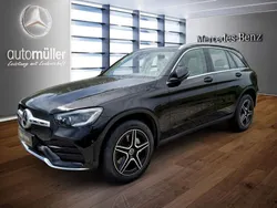 Schwarz Gebraucht 2020 Mercedes GLC300e AMG SUV | 33.980 € (Fairer Preis)