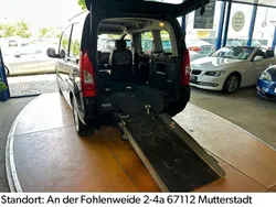 Black metallic Gebraucht 2012 Citroën Berlingo Van / Kleinbus | 15.950 €
