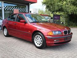Rot Gebraucht 2000 BMW 316 Limousine | 2.500 € (Guter Preis)