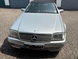 Silber Gebraucht 1993 Mercedes SL300 Cabrio | 18.900 €