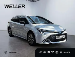 Grau Neu 2025 Toyota Corolla Kombi | 37.990 €