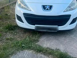 Weiß Gebraucht 2009 Peugeot 207 Kleinwagen | 2.300 € (Fairer Preis)