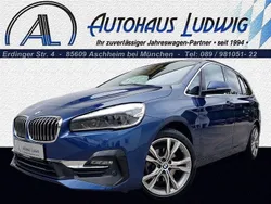Blau Gebraucht 2023 BMW 218 Luxury Line Van / Kleinbus | 28.850 € (Fairer Preis)