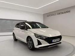 Weiß Neu 2024 Hyundai i20 Turbo Limousine | 23.990 € (Etwas zu teuer)