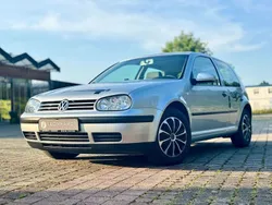 Grau Gebraucht 2003 VW Golf IV Edition Kleinwagen | 4.490 € (Etwas zu teuer)
