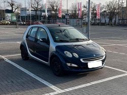 Blau Gebraucht 2004 Smart ForFour Kleinwagen | 800 € (Guter Preis)
