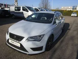 Dynamic grau Gebraucht 2015 Seat Leon ST Kombi | 17.490 €