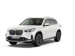 Mineralweiss metallic Gebraucht 2024 BMW X1 xLine SUV | 45.930 € (Teuer)