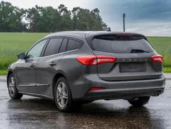Grau Gebraucht 2019 Ford Focus Cool & Connect Kombi | 10.000 € (Fairer Preis)