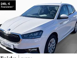 Candyweiss Gebraucht 2024 Skoda Fabia Essence Limousine | 17.990 € (Fairer Preis)