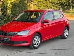 Rot Gebraucht 2017 Skoda Fabia Ambition Limousine | 5.690 € (Guter Preis)