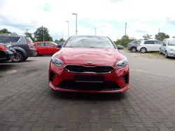 Rot Gebraucht 2019 Kia ProCeed GT Kleinwagen | 21.500 € (Fairer Preis)