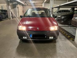 Rot Gebraucht 1994 Renault Clio Kleinwagen | 2.200 €